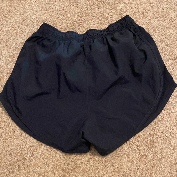 All black Nike tempo shorts - Picture 4 of 9